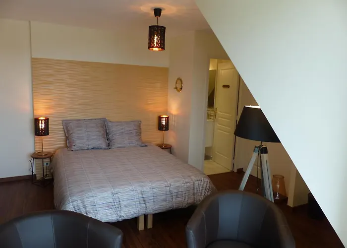 Le Ruban Bleu Face A La