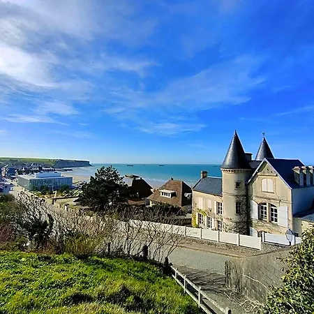Le Ruban Bleu Face A La Arromanches-les-Bains